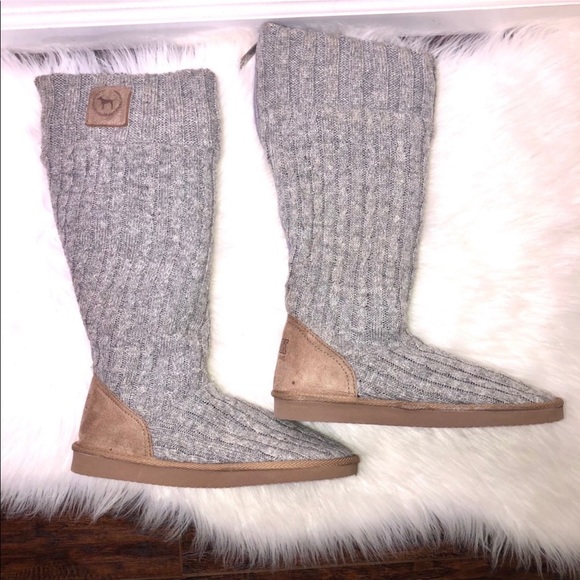 VICTORIA’S SECRET PINK MUKLUKS ZIPPER BACK WITH BLACK FAUX FUR 2006 COLLECTION - Picture 5 of 15